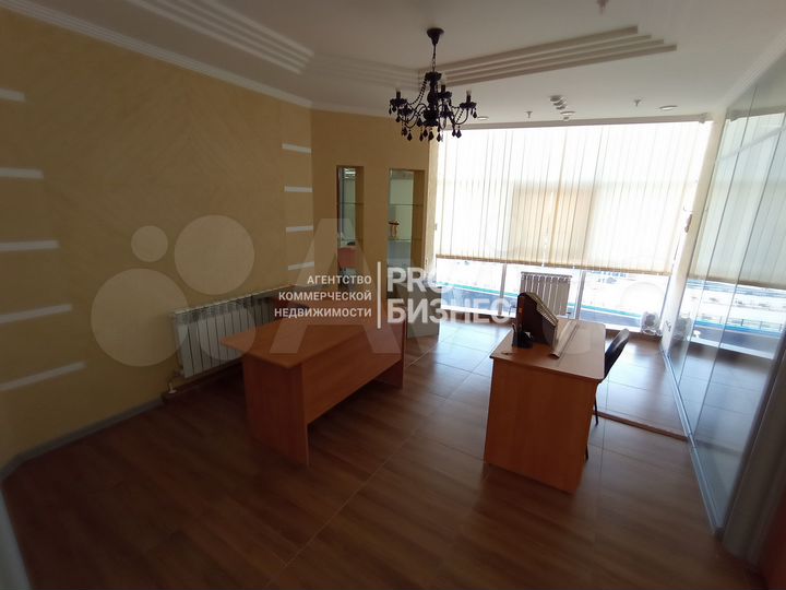 Офис, 595 м²
