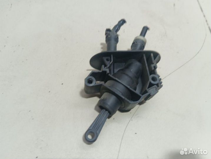 Цилиндр сцепления главный Ford Fusion 2004