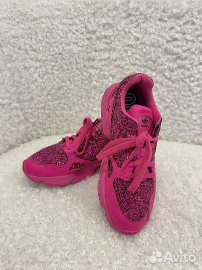 Кроссовки Adidas Falcon Shock Pink