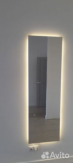 Зеркало с боковой подсветкой