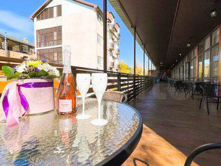 Гостиница, 650 м²
