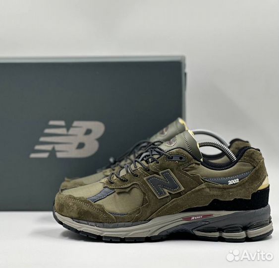 Кроссовки New Balance 2002R мужские