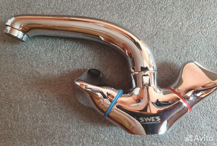 Смеситель Swess новый