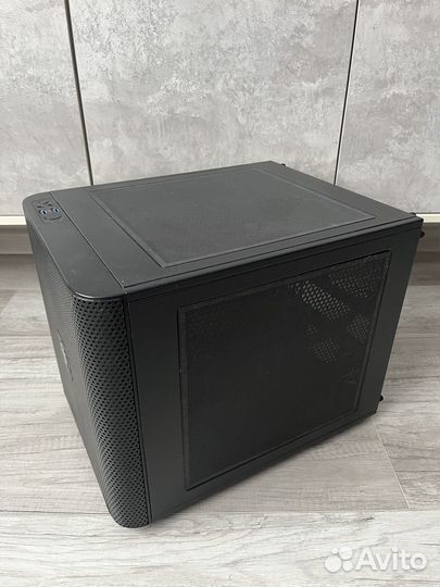 Корпус Thermaltake Core V21