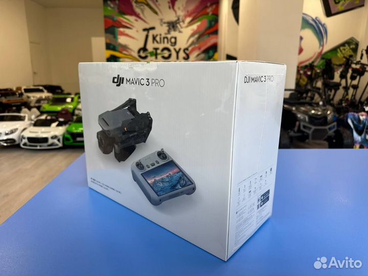 DJI Mavic 3 Pro Fly More Combo (DJI RC)