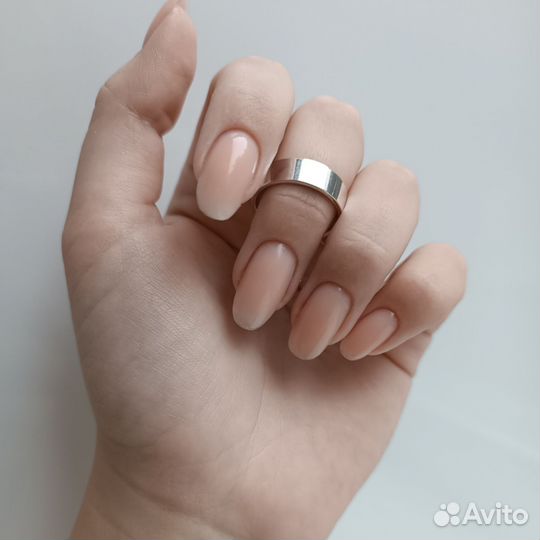 Маникюр и наращивание ногтей