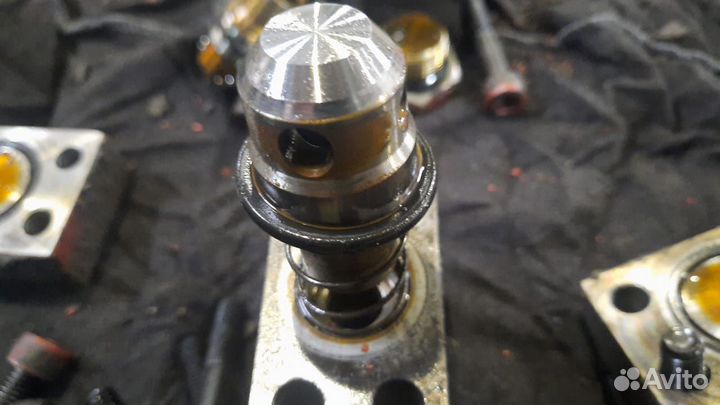 Гидрораспределитель основной JCB JS 330NC