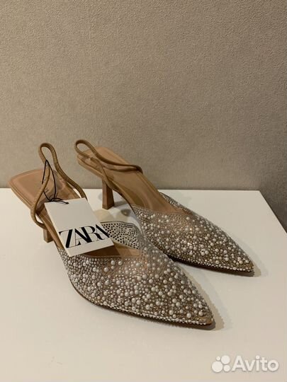 Туфли Zara с жемчугом