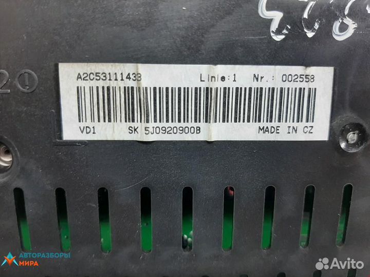 Щиток приборов (приборная панель) Skoda Fabia