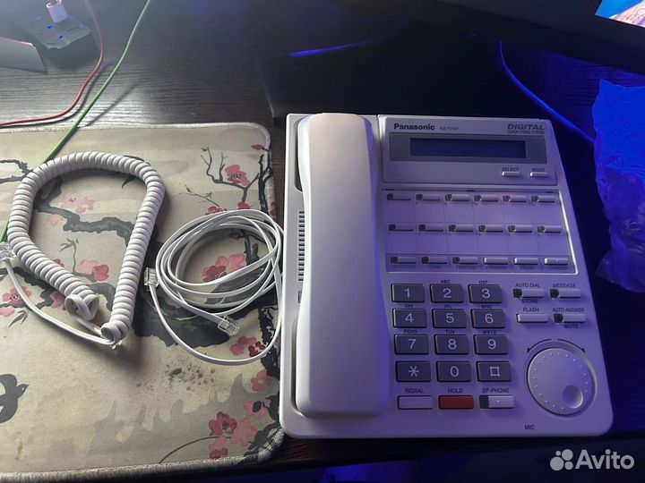 Стационарный телефон panasonic KX-T7431RU