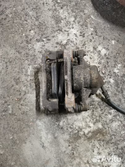 Супорт задний левый правый на Мерседес спринтер 90