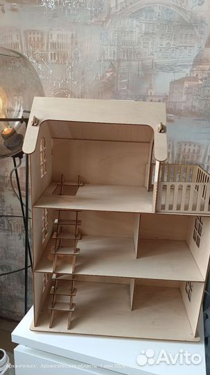 Домик кукольный