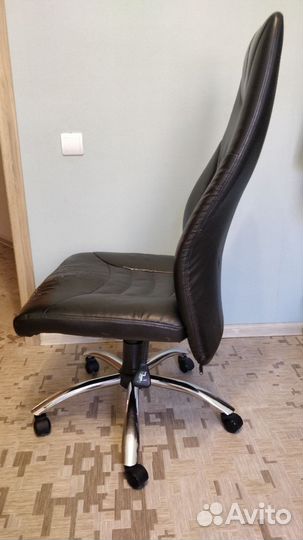 Компьютерное кресло