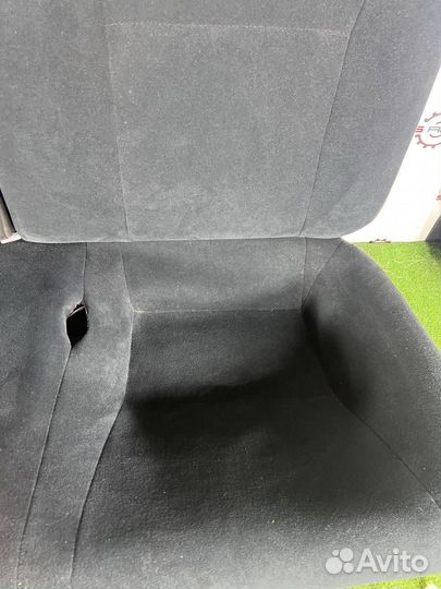 Сиденье заднее Toyota Celica ZZT231 2ZZ-GE 2003