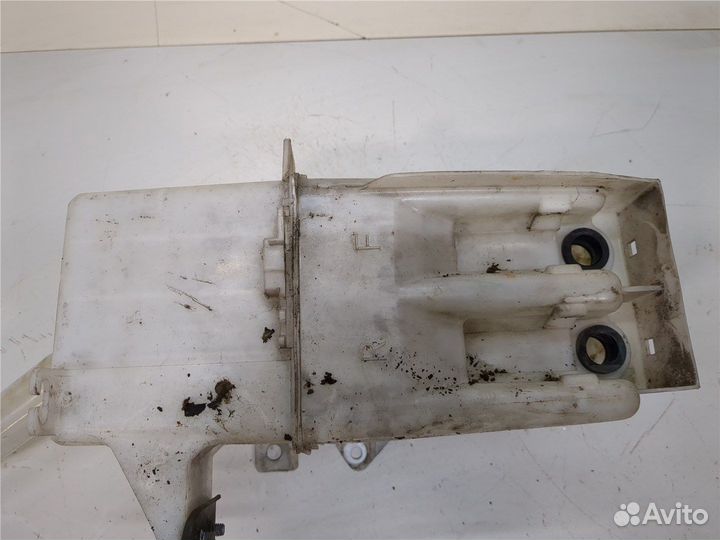 Бачок омывателя Mitsubishi Outlander, 2005