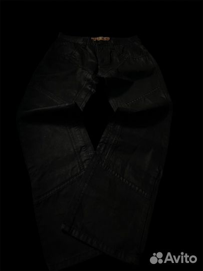 Джинсы авангардные