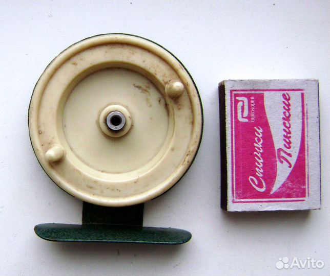 Катушки инерционные советского производства