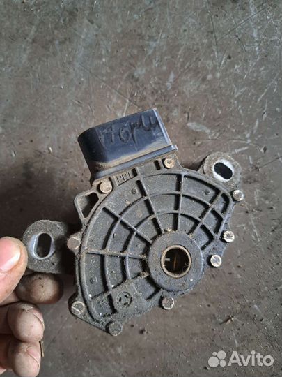 Датчик селектора АКПП на Porsche Cayenne