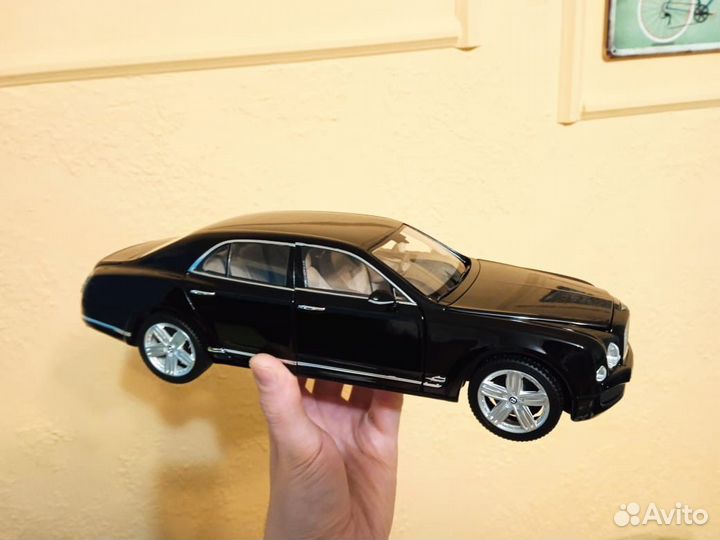 Bentley Mulsanne 1:18 (резерв)