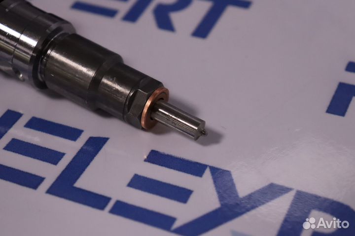 Форсунка топливная 0445120161