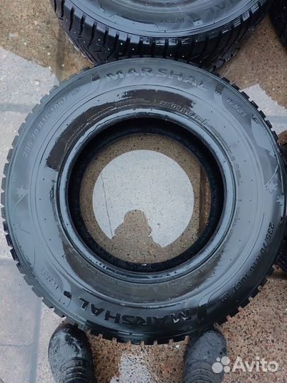 Marshal WinterCraft SUV Ice WS31 235/70 R16 106T