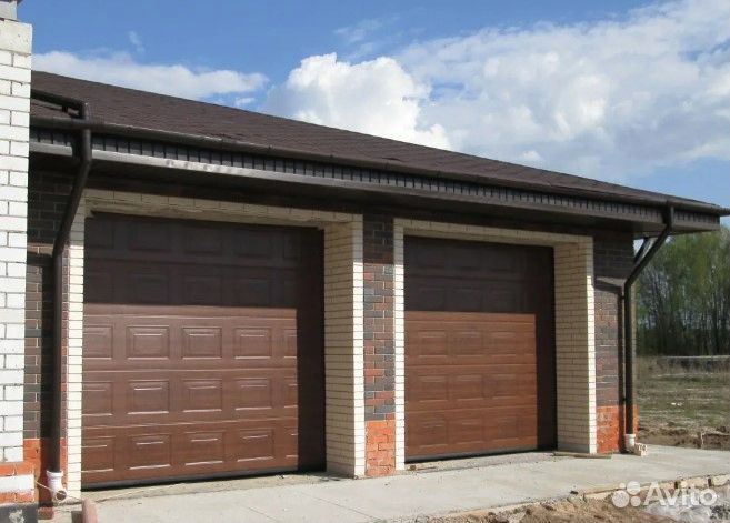 Секционные ворота