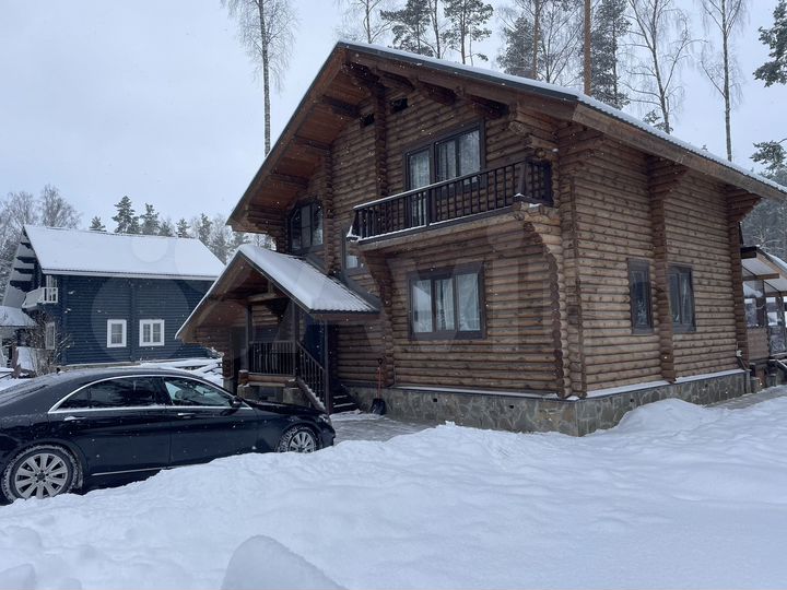 Дом 177 м² на участке 7 сот.