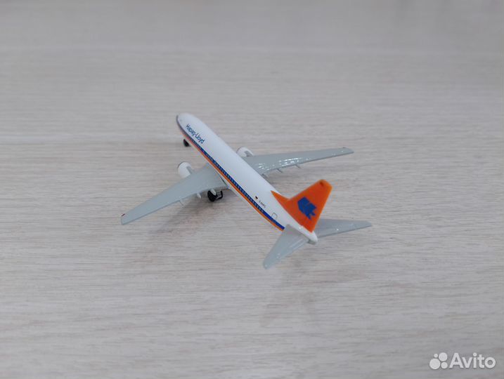 Самолёт в коробке. Boeing 737-800 