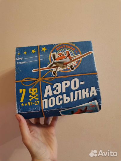 Подарочные коробки, бумага, упаковка