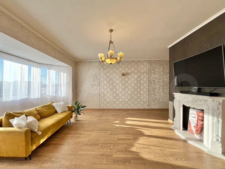 3-к. квартира, 159,7 м², 7/8 эт.