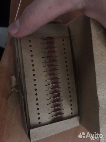 Резисторы млт 0,25 27к, 3м, 680к, 3,6к