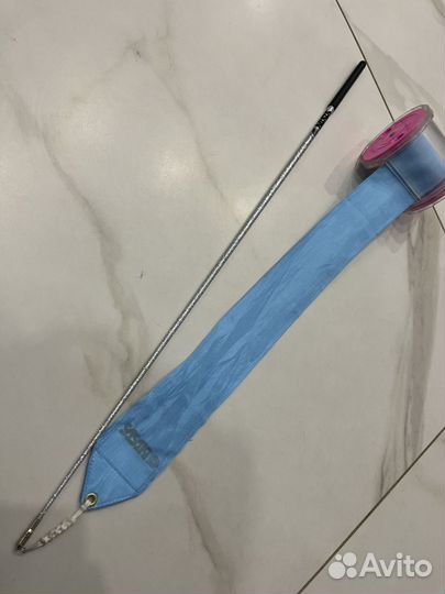 Палка с лентой