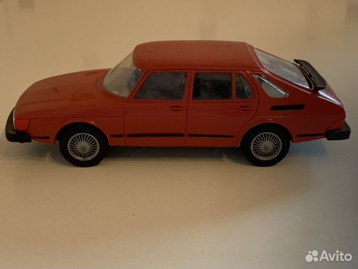 Машинка игрушка saab раритет советских времён