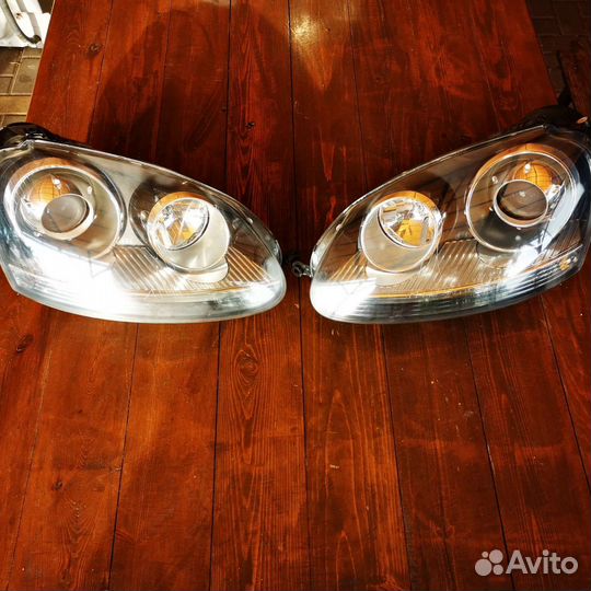 Фары xenon VW Golf 5 / Jetta 5