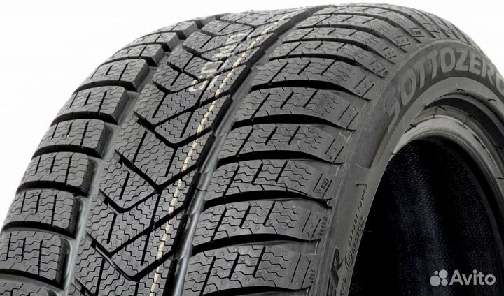 Pirelli Winter Sottozero 3 245/45 R19