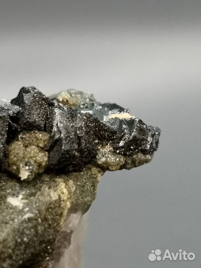 Гематит на кварце, м-е Актас