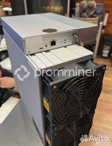 Майнер Antminer S19XP 141th