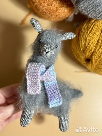 Лама вязаная игрушка