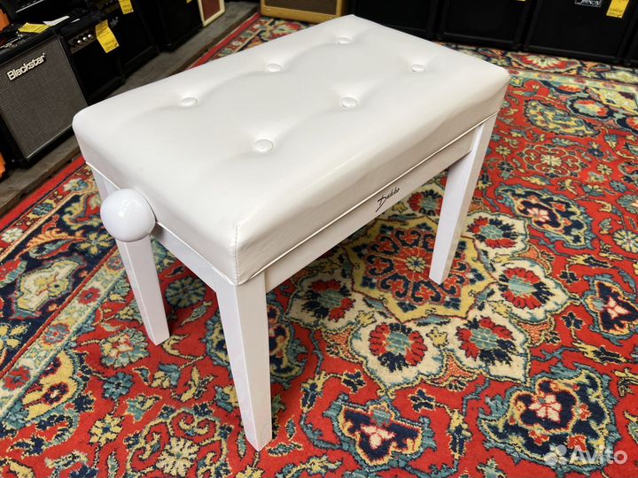 Банкетка для фортепиано