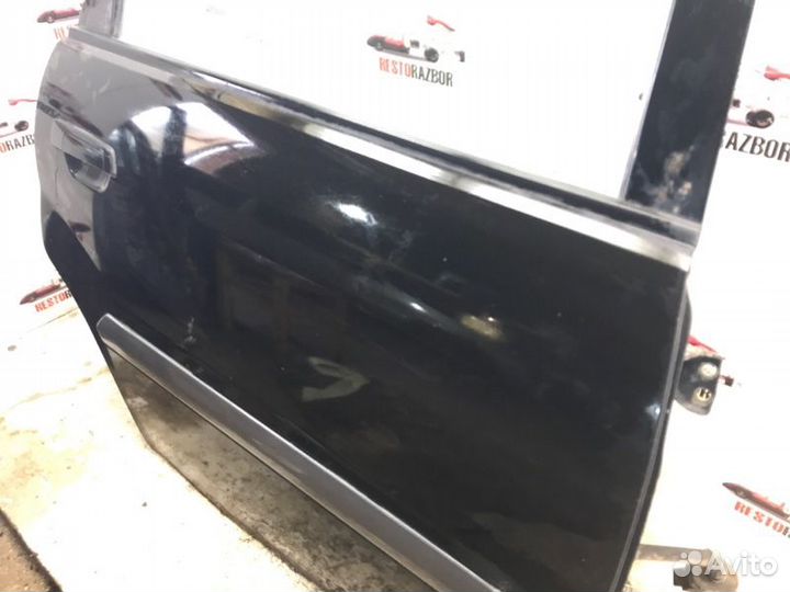 Дверь боковая задняя правая Mitsubishi Space Wagon