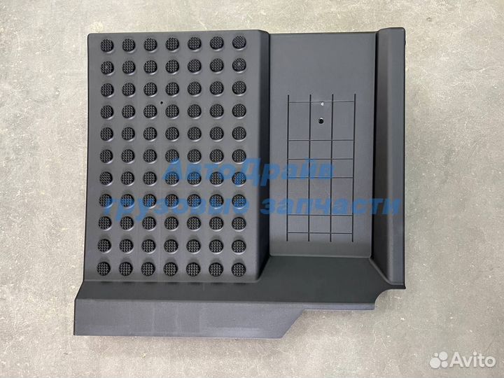 Крышка аккумулятора Вольво Фш4 Фм4