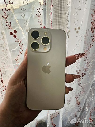 iPhone 16 Pro, 256 ГБ