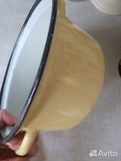 Кастрюля эмалированная бу