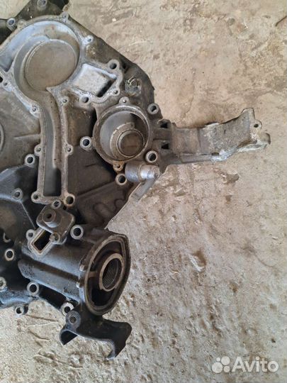 Крышка двигателя передняя Mercedes W203