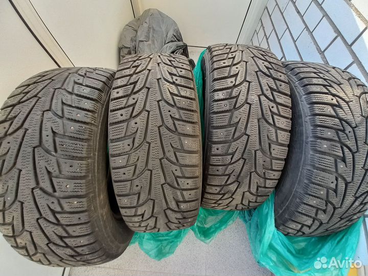 Hankook Winter I'Pike RS W419 215/60 R16