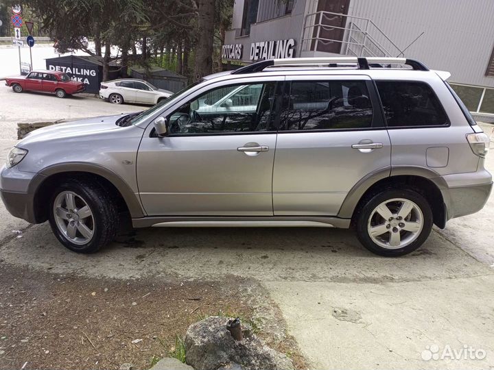 Mitsubishi Outlander 2.4 AT, 2005, 248 000 км