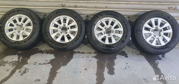 R18 Goodyear UltraGrip Ice Arctic SUV 285/60, PCD 5x98 DIA 38