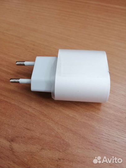 Зарядное устройство для телефона