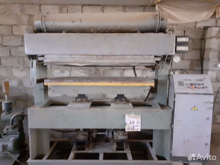 Пресс мембранный для окутки шпоном