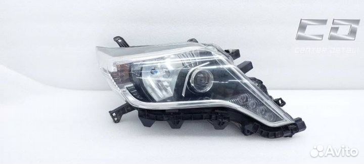 Фара правая Toyota Land Cruiser Prado J150 2012